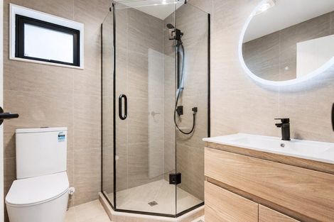 Photo of property in 12f Hewlett Road, Massey, Auckland, 0614