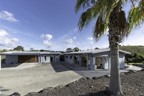 Photo of property in 16 Te Akau Drive, Russell, 0272