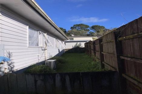 Photo of property in 5 Meadowvale Rise, Titirangi, Auckland, 0604