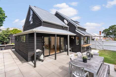 Photo of property in 2/2 Lytton Street, Devonport, Auckland, 0624