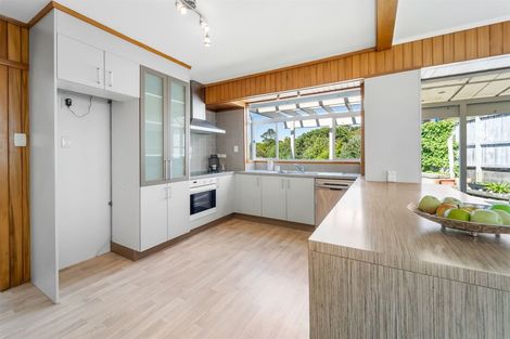Photo of property in 10 Helvetia Drive, Browns Bay, Auckland, 0630