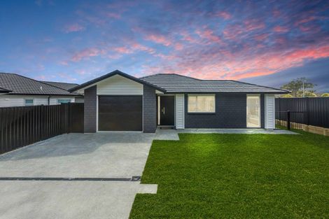 Photo of property in 22 Fenwick Crescent, Wallaceville, Upper Hutt, 5018