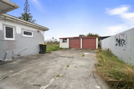 Photo of property in 35 Cook Street, Foxton, 4814
