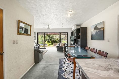 Photo of property in 1/5 Flavia Close, Torbay, Auckland, 0630