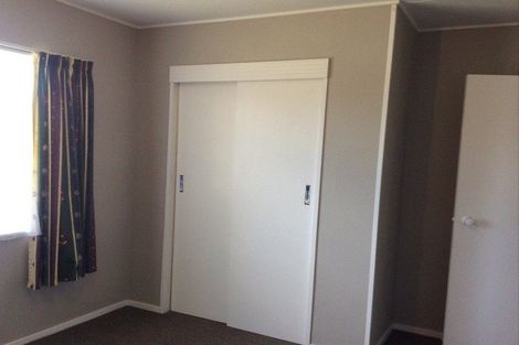 Photo of property in 11 Chatsworth Place, Highbury, Palmerston North, 4412