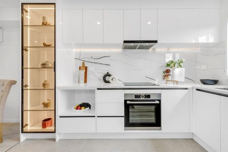 Photo of property in 3/14 Kerswill Place, Pakuranga, Auckland, 2010