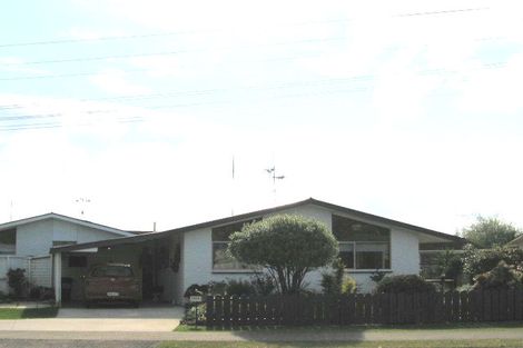 Photo of property in 1/399 Ngatai Road, Bellevue, Tauranga, 3110