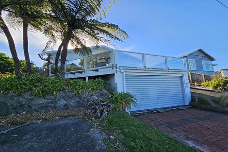 Photo of property in 17 Haunui Road, Pukerua Bay, 5026