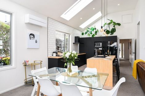 Photo of property in 18 Pretoria Avenue, Saint Clair, Dunedin, 9012