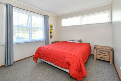 Photo of property in 74 Terry Street, Blockhouse Bay, Auckland, 0600