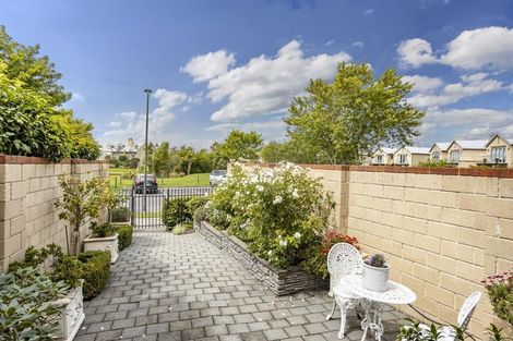 Photo of property in 10 Waterford Avenue, Northwood, Christchurch, 8051