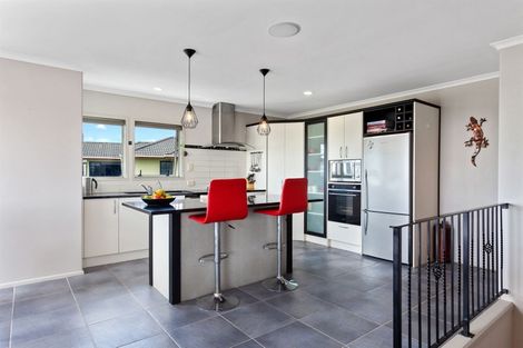 Photo of property in 5 Esplanade Rise, Coastlands, Whakatane, 3120