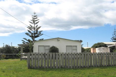 Photo of property in 52 Aubrey Road, Pataua North, Parua Bay, 0175