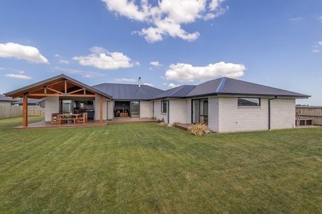 Photo of property in 6 Merino Crescent, Kirwee, 7571