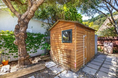 Photo of property in 57 Marine Parade, Eastbourne, Lower Hutt, 5013