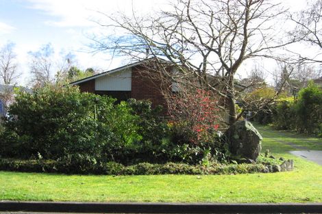 Photo of property in 10 Pearce Place, Kinloch, Taupo, 3377