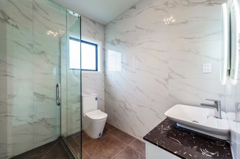 Photo of property in 4 Ahorangi Road, Silverdale, 0932