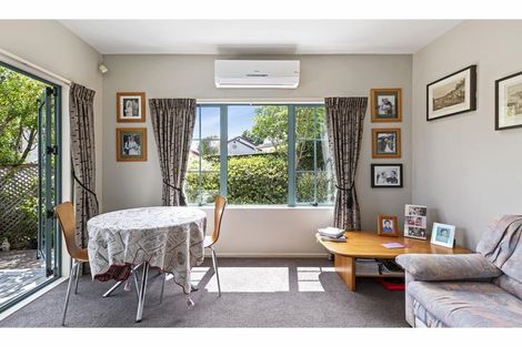 Photo of property in 127a Browns Bay Road, Browns Bay, Auckland, 0630