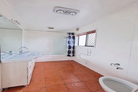 Photo of property in 51 Clevedon Road, Papakura, 2110