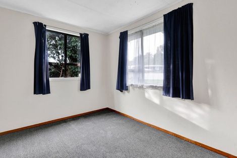 Photo of property in 12 Seaview Road, Marfell, New Plymouth, 4310