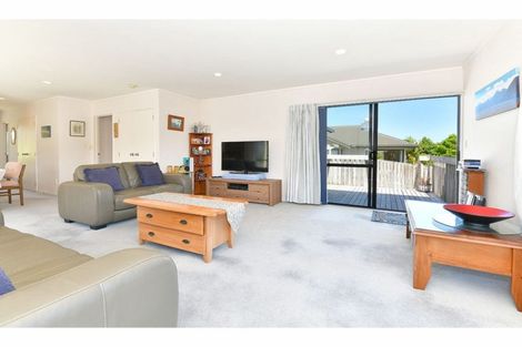 Photo of property in 62 Donald Street, Stanmore Bay, Whangaparaoa, 0932