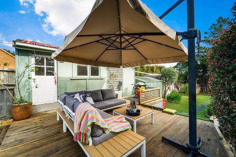 Photo of property in 45 Shakespear Road, Army Bay, Whangaparaoa, 0930