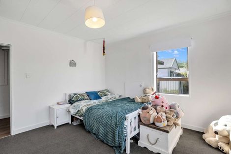 Photo of property in 139d High Street, Oxford, 7430