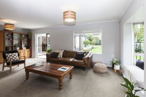 Photo of property in 15 Chepstow Avenue, Fendalton, Christchurch, 8052