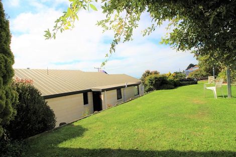 Photo of property in 17a Avon Street, South Hill, Oamaru, 9400