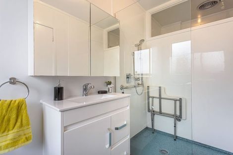 Photo of property in 3/12 Sunnyside Road, Sunnyvale, Auckland, 0612