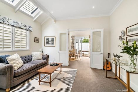 Photo of property in 28 Goring Street, Thorndon, Wellington, 6011