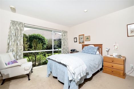 Photo of property in 22 Suncrest Drive, West Harbour, Auckland, 0618