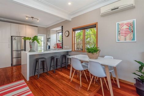 Photo of property in 3 Coronation Street, Belmont, Auckland, 0622