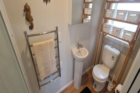 Photo of property in 39 Seagrass Place, Otaki Beach, Otaki, 5512