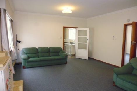 Photo of property in 39 Kings Crescent, Hutt Central, Lower Hutt, 5010