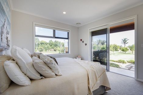 Photo of property in 96 Dyke Road, Karaka, Papakura, 2580