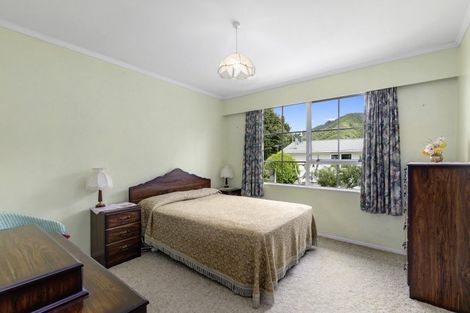 Photo of property in 124 California Drive, Totara Park, Upper Hutt, 5018
