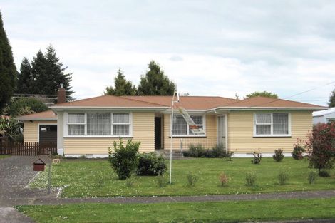 Photo of property in 30 Uta Street, Utuhina, Rotorua, 3015