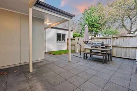 Photo of property in 15 The Track, Takanini, 2112