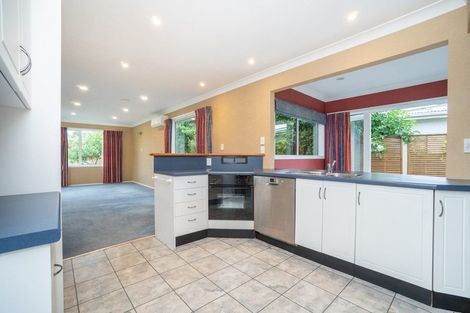 Photo of property in 12 Newcastle Street, Hokowhitu, Palmerston North, 4410