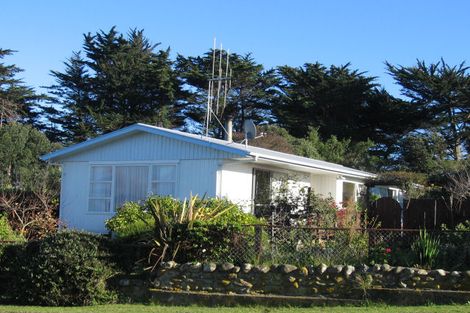 Photo of property in 19 Mountainview Terrace, Otaki Beach, Otaki, 5512