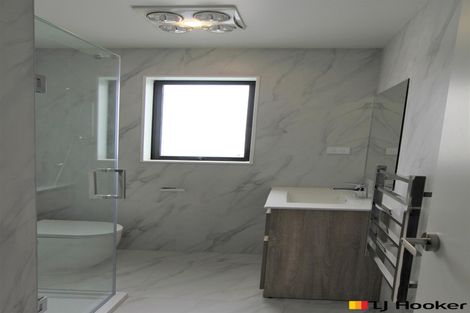 Photo of property in 9a Putiputi Way, Papakura, 2110