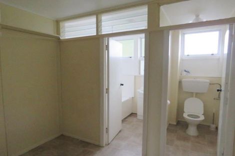 Photo of property in 19 Cook Street, Marfell, New Plymouth, 4310