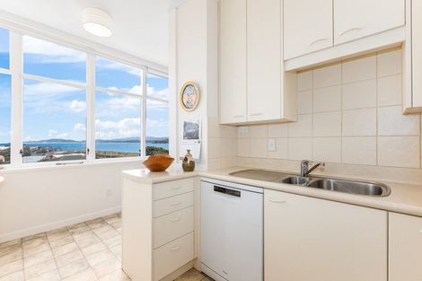 Photo of property in Rona House, 33 Rimu Street, Eastbourne, Lower Hutt, 5013