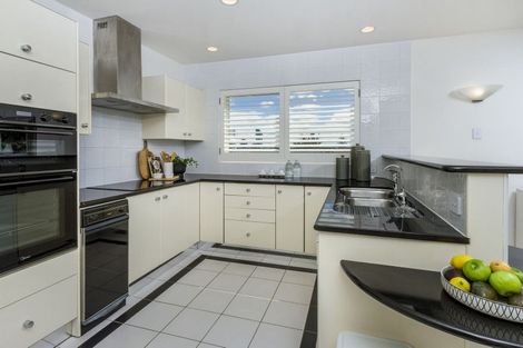 Photo of property in 5/21 Clifton Road, Hauraki, Auckland, 0622