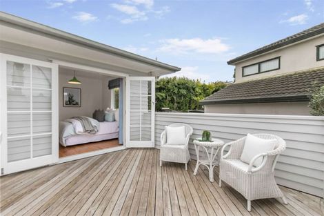 Photo of property in 1/83 Selwyn Crescent, Forrest Hill, Auckland, 0620