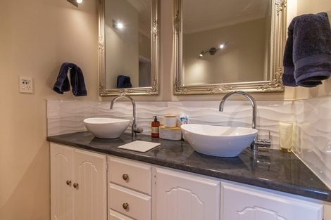 Photo of property in 191 Hakanoa Street, Huntly, 3700