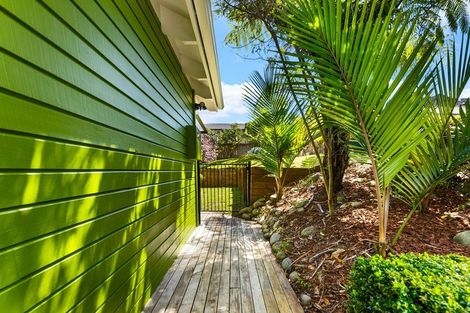 Photo of property in 18b Mayfair Place, Westown, New Plymouth, 4310