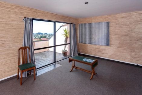 Photo of property in 114 Chevron Crescent, Whangamata, 3620