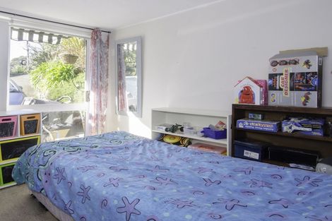 Photo of property in 9 Snowden Place, Raglan, 3225